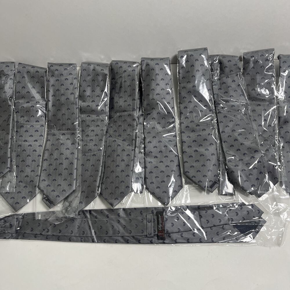 Tie-Red The Uniform Tailor 100% Silk Breakaway-Hook & Loop Fastener Gray/Navy‎